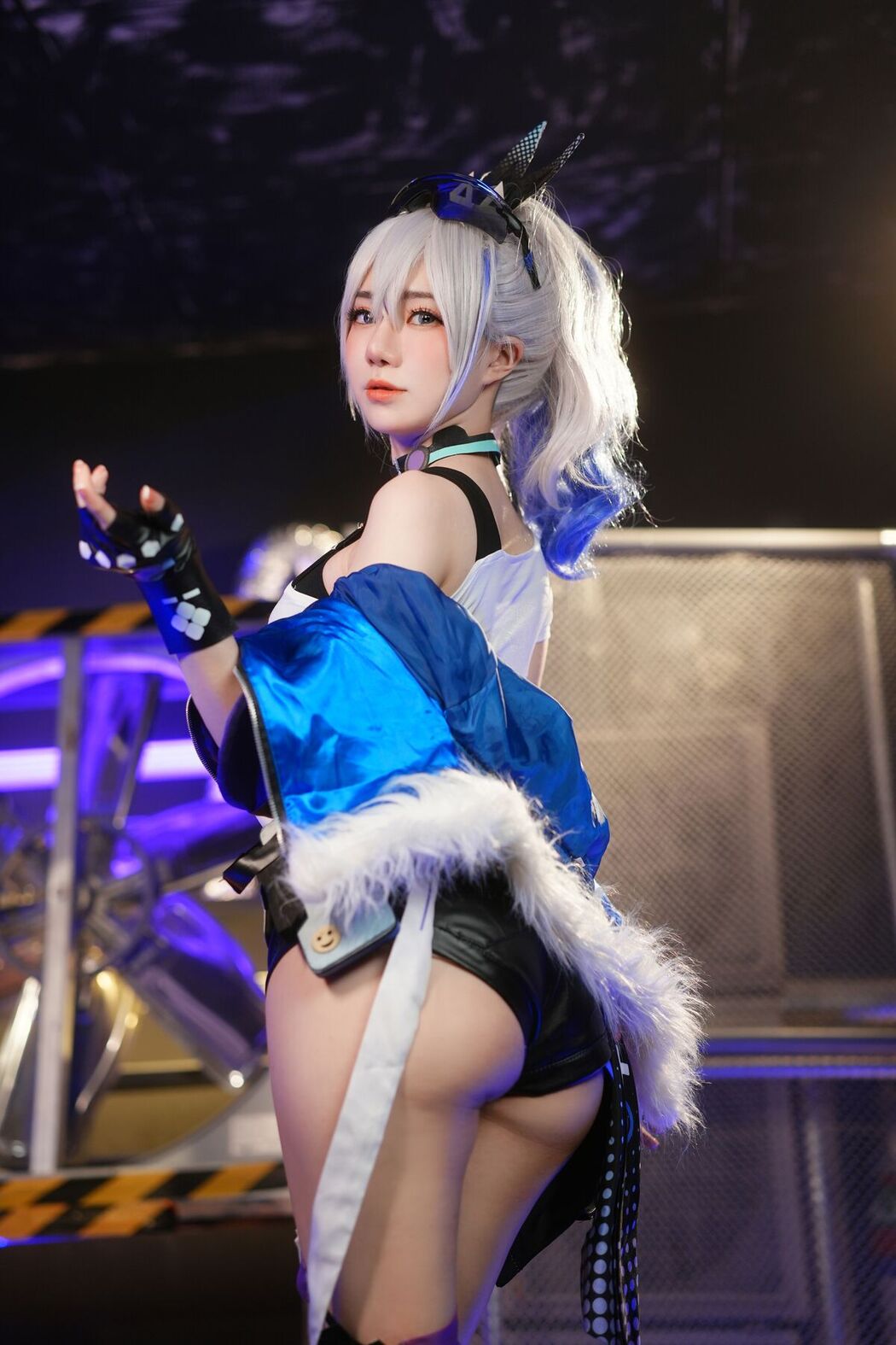 Coser@Sally多啦雪 Sally Dorasnow – Silver Wolf (25P – 3V)