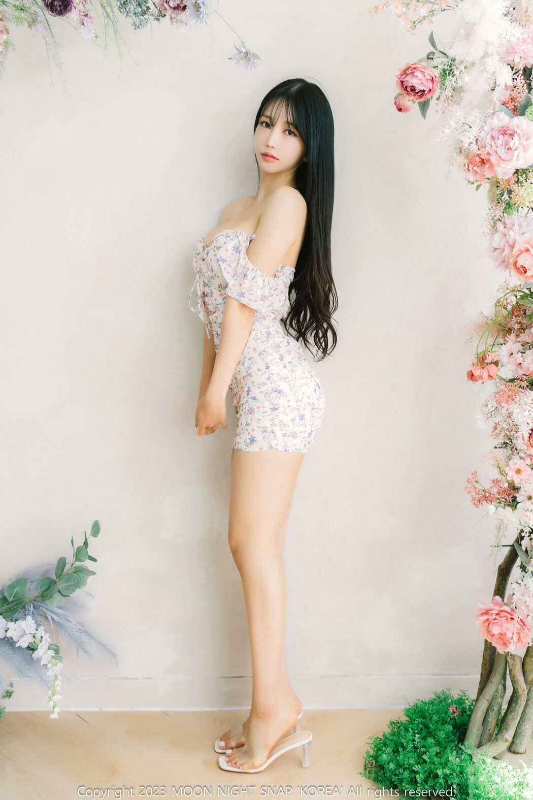 Moon Night Snap Yunjin – Cant Have You
