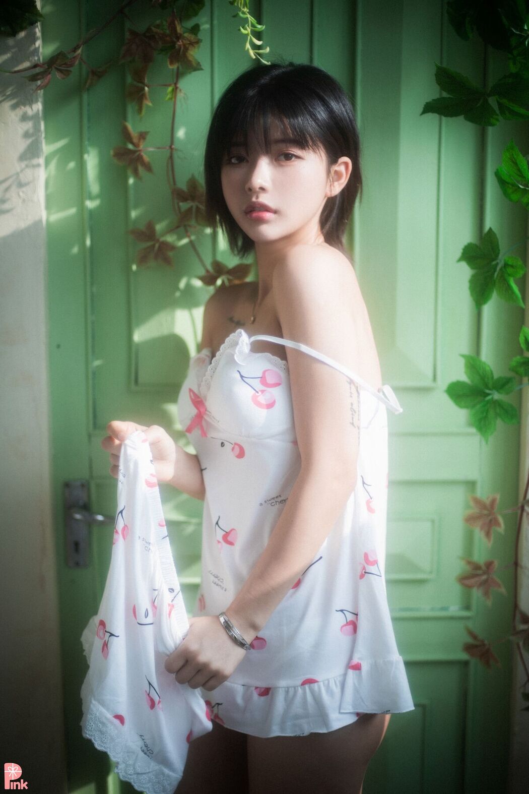 PINK U.Hwa 은유화 – Floral A