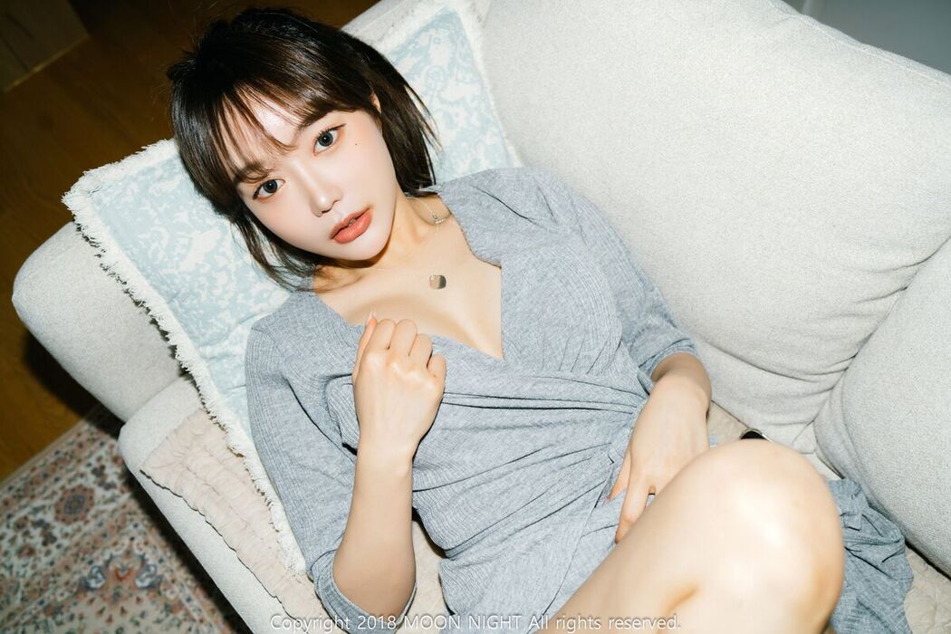 Moon Night Snap – Mona 모나 And Jucy 쥬시 – Loveholic Vol.2
