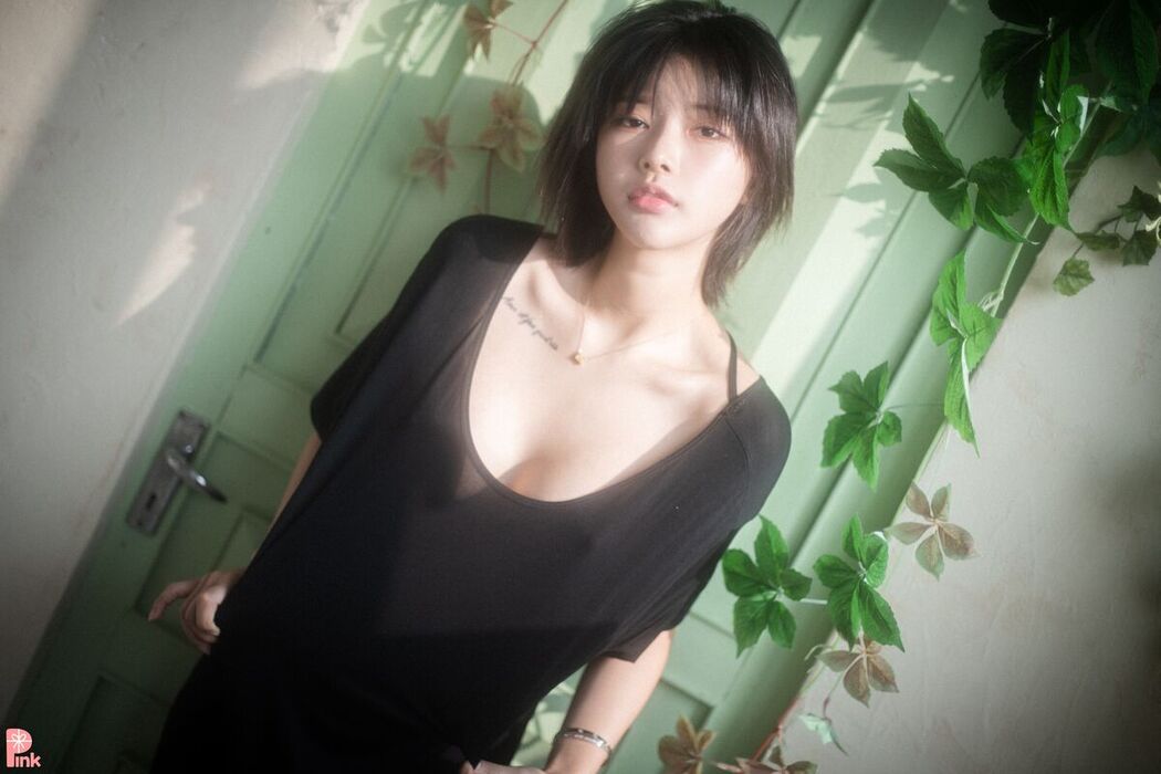 PINK U.Hwa 은유화 – Floral A