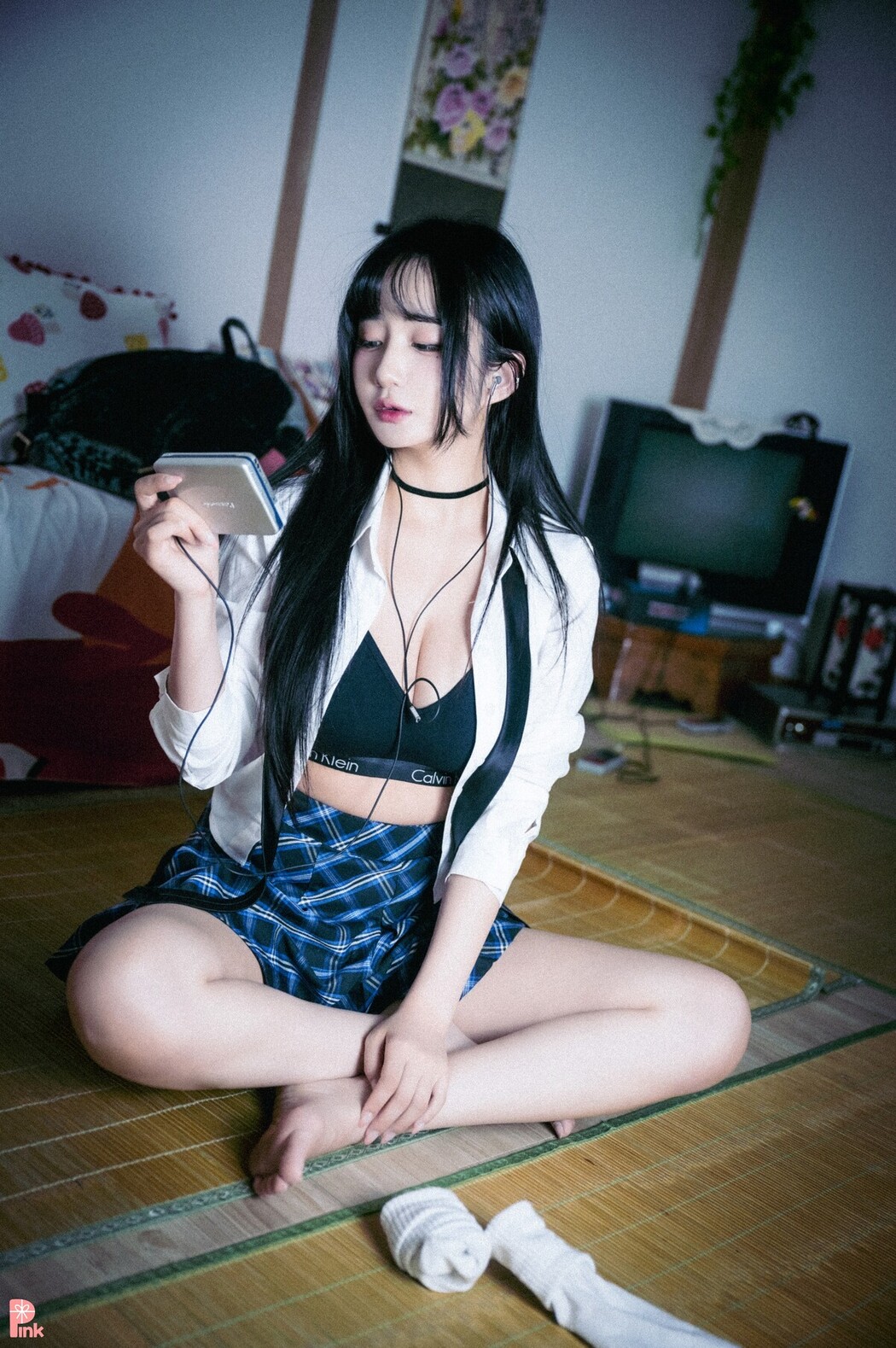 PINK RIBBON Jina – 지나의 교복 생활_Dark ver