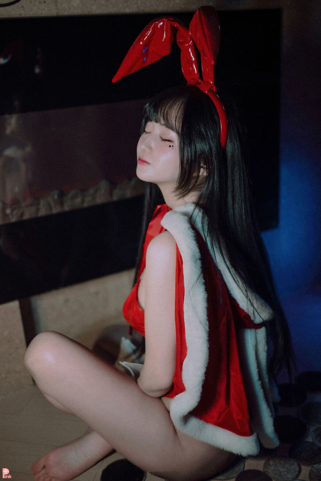 PINK Han Jina 한지나 &#8211; Bunny Girl