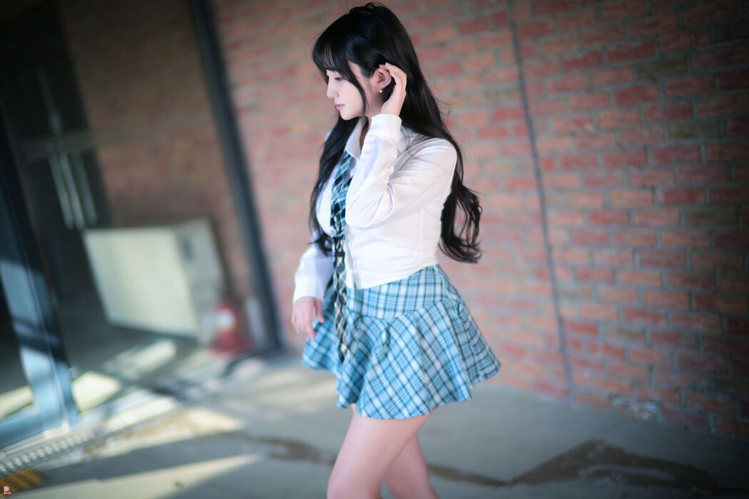 PINK Han Jina 한지나 &#8211; Sunshine Part1