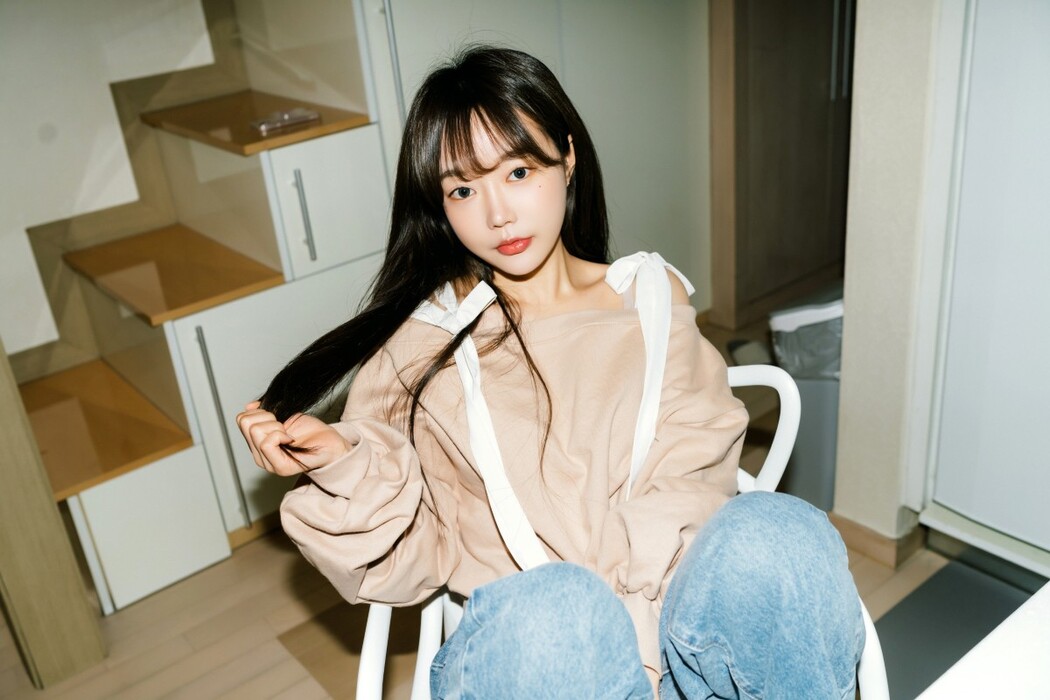 Moon Night Snap Jucy 쥬시 – Girlfriends Room