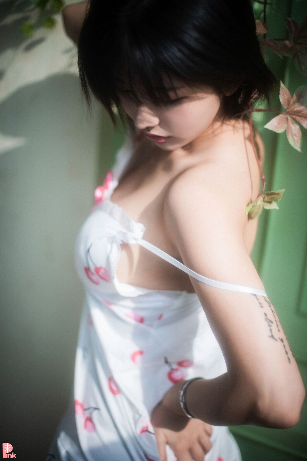 PINK U.Hwa 은유화 – Floral A