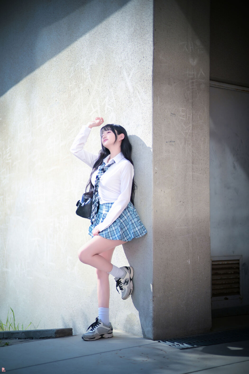 PINK Han Jina 한지나 &#8211; Sunshine Part1