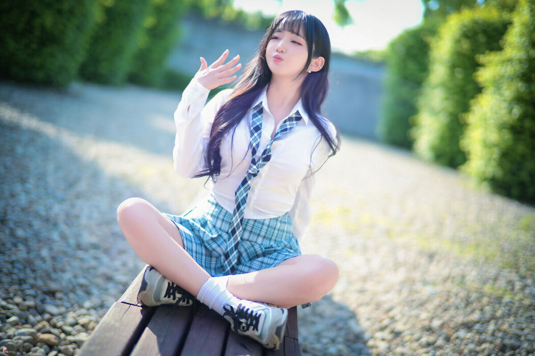 PINK Han Jina 한지나 – Sunshine Part1