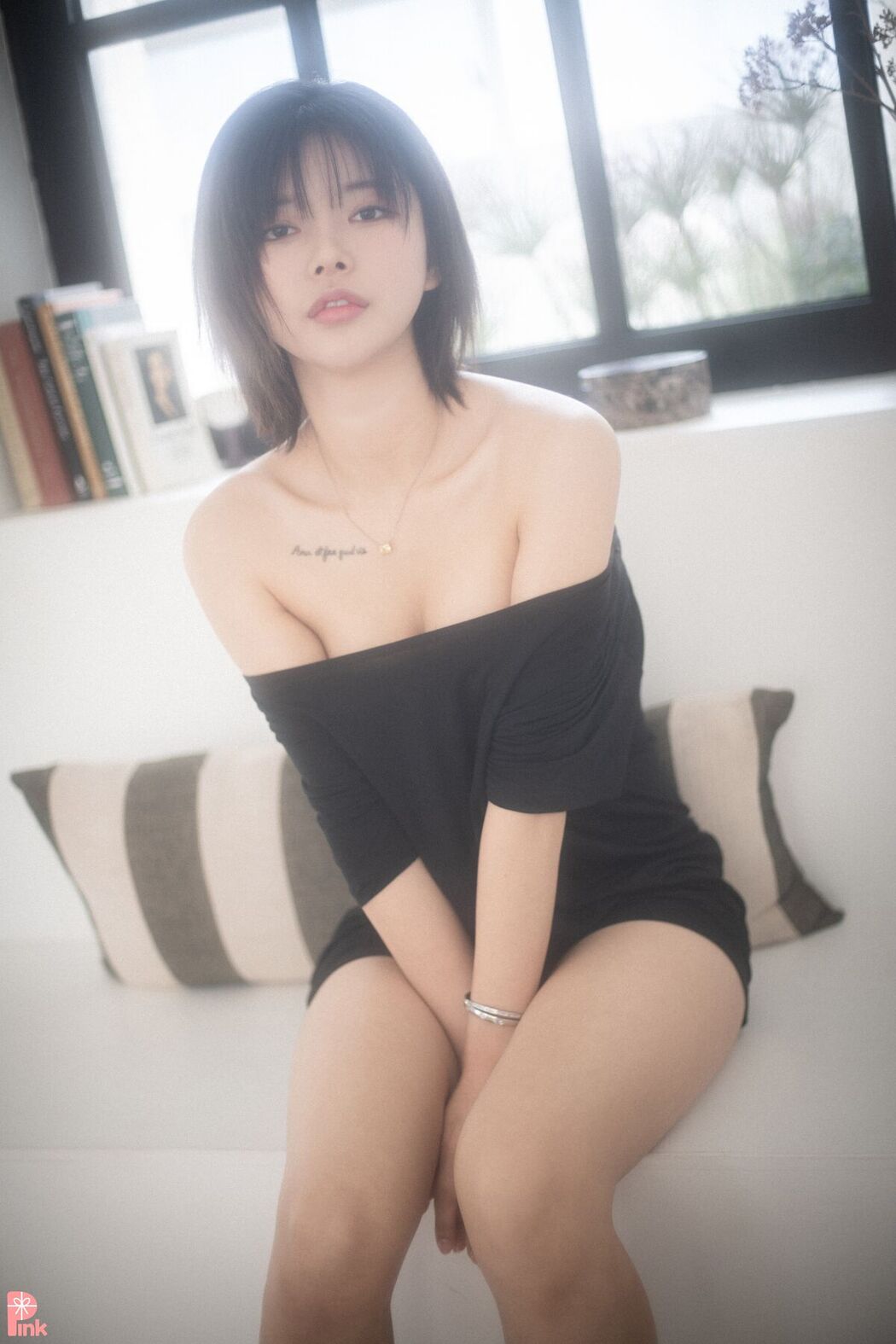 PINK U.Hwa 은유화 – Floral A