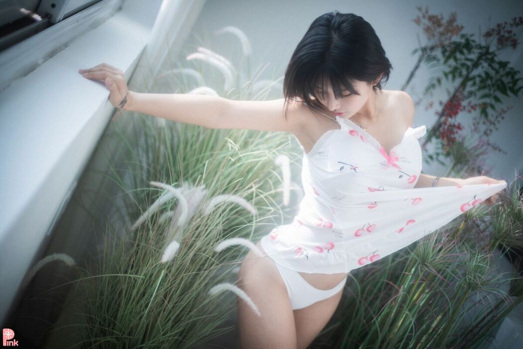 PINK U.Hwa 은유화 – Floral A