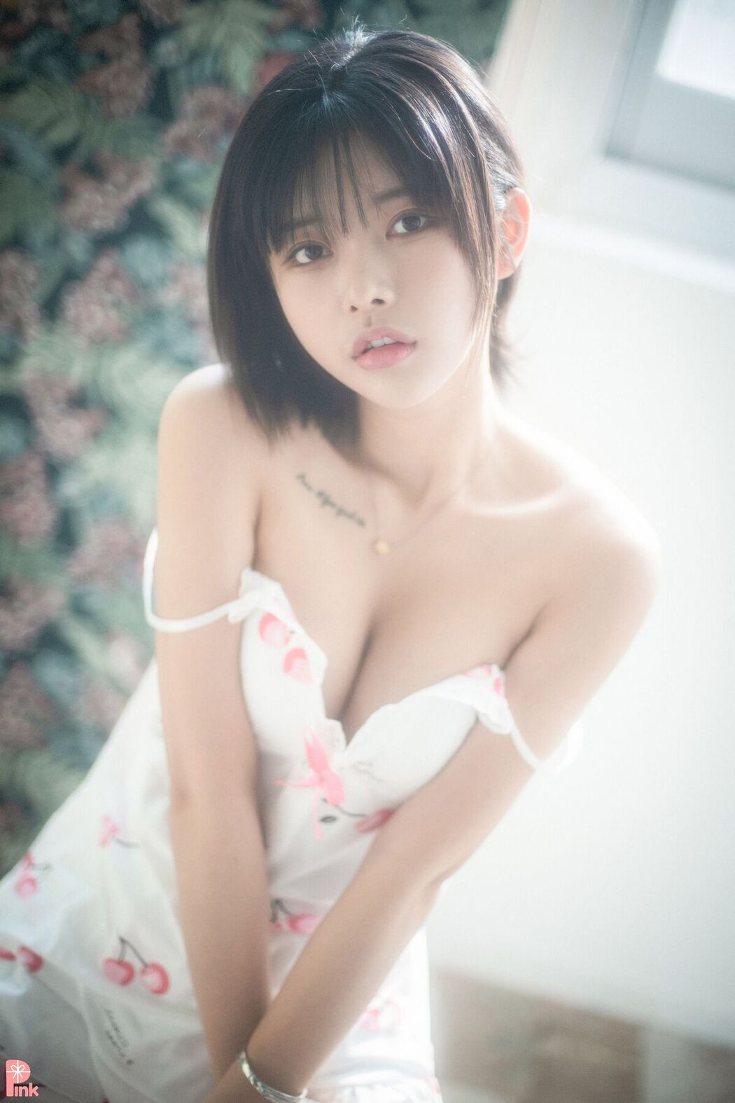 PINK U.Hwa 은유화 – Floral A