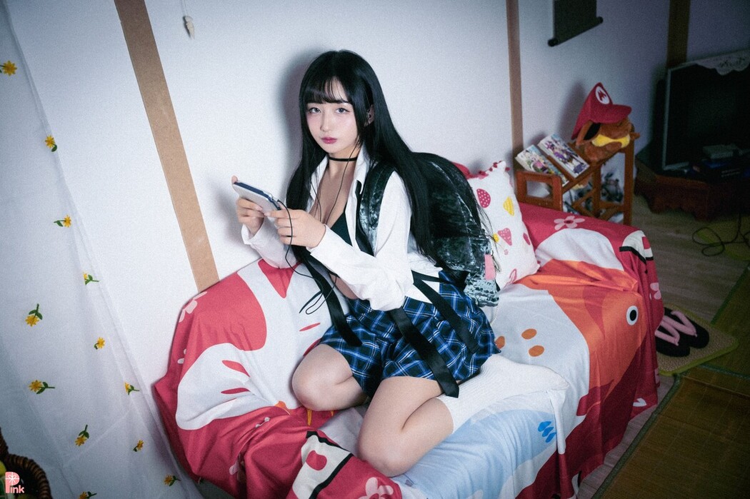 PINK RIBBON Jina – 지나의 교복 생활_Dark ver