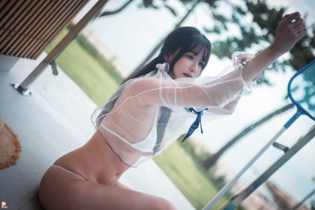 PINK Lee Ahrin – Bikini Day A