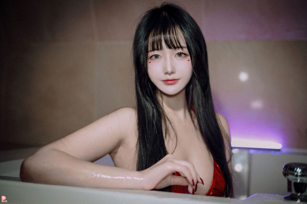 PINK Han Jina 한지나 – Bikini