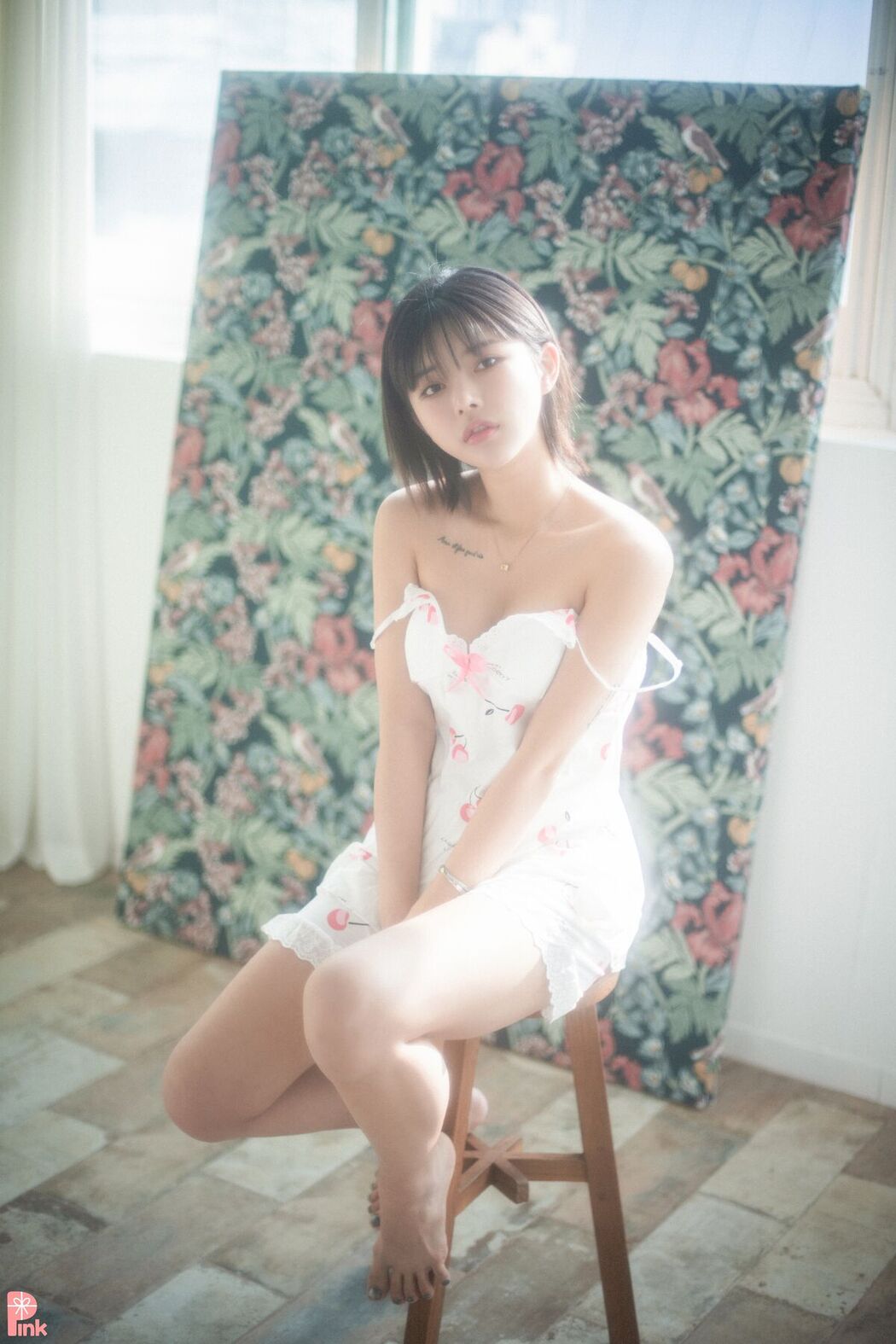 PINK U.Hwa 은유화 – Floral A
