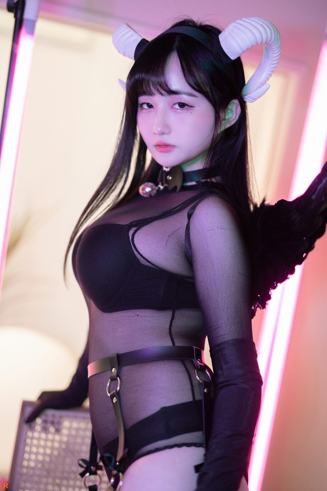 PINK Han Jina 한지나 – Succubus B