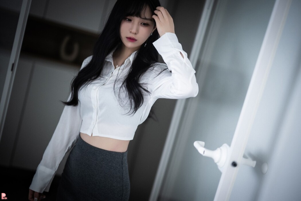 PINK Ye Seul 냥슬 – Nyansul Personalized After Work 01