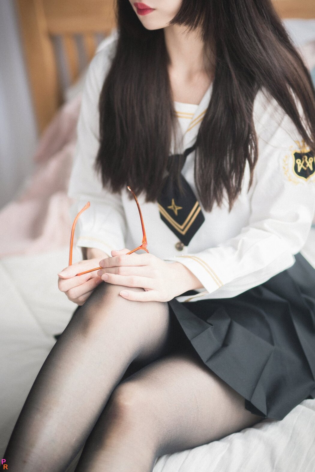 PINK Sin Na Rin – Come Here Slaves