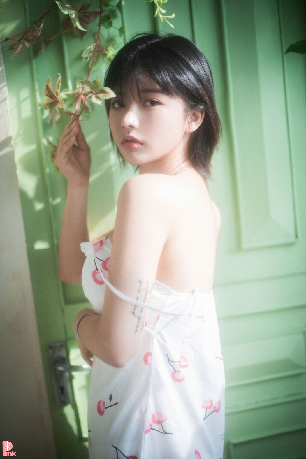 PINK U.Hwa 은유화 – Floral A