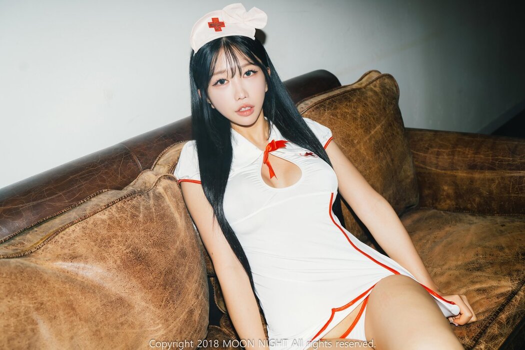 Moon Night Snap Yunjin – Where Does It Hurt