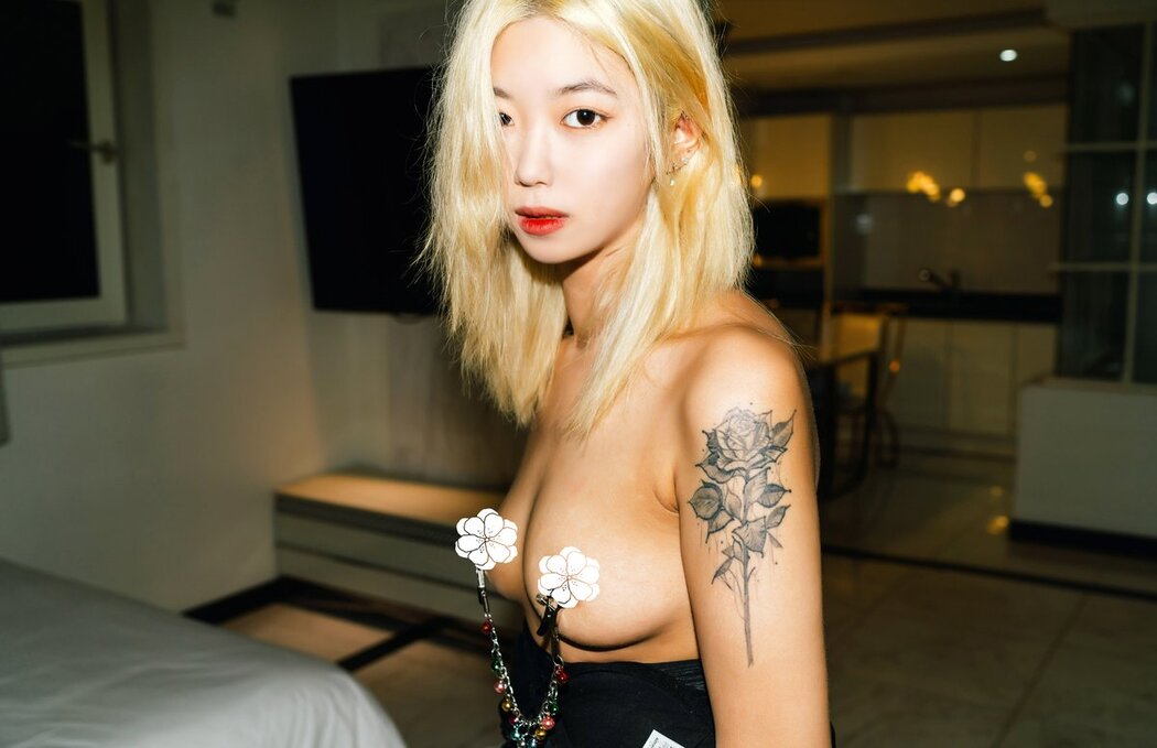 Moon Night Snap Seol Ah – Hot Debut Part1