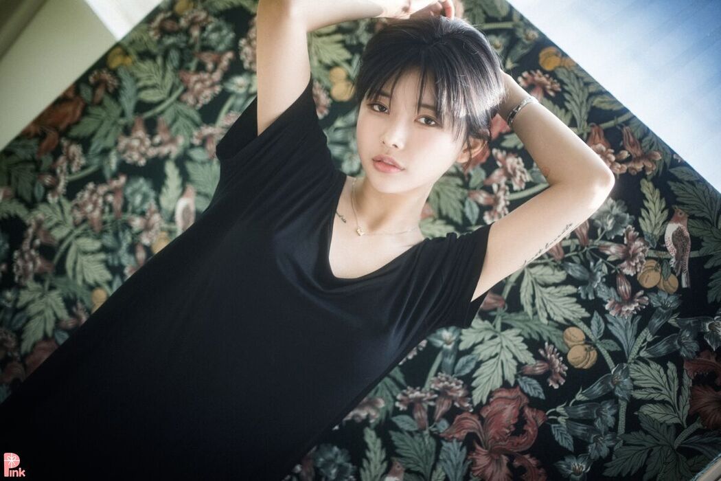PINK U.Hwa 은유화 – Floral A