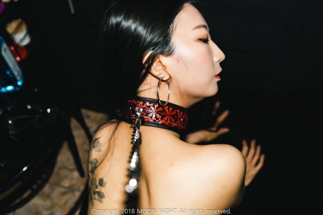 Moon Night Snap Mona 모나 Vol.49 – Visit SM Club