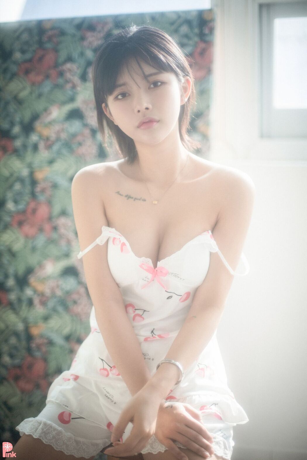 PINK U.Hwa 은유화 – Floral A