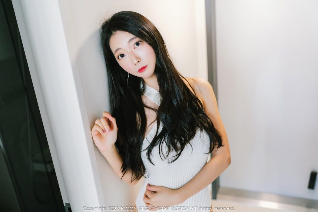 Moon Night Snap – Mona 모나 – Vol.02 Covert Temptations