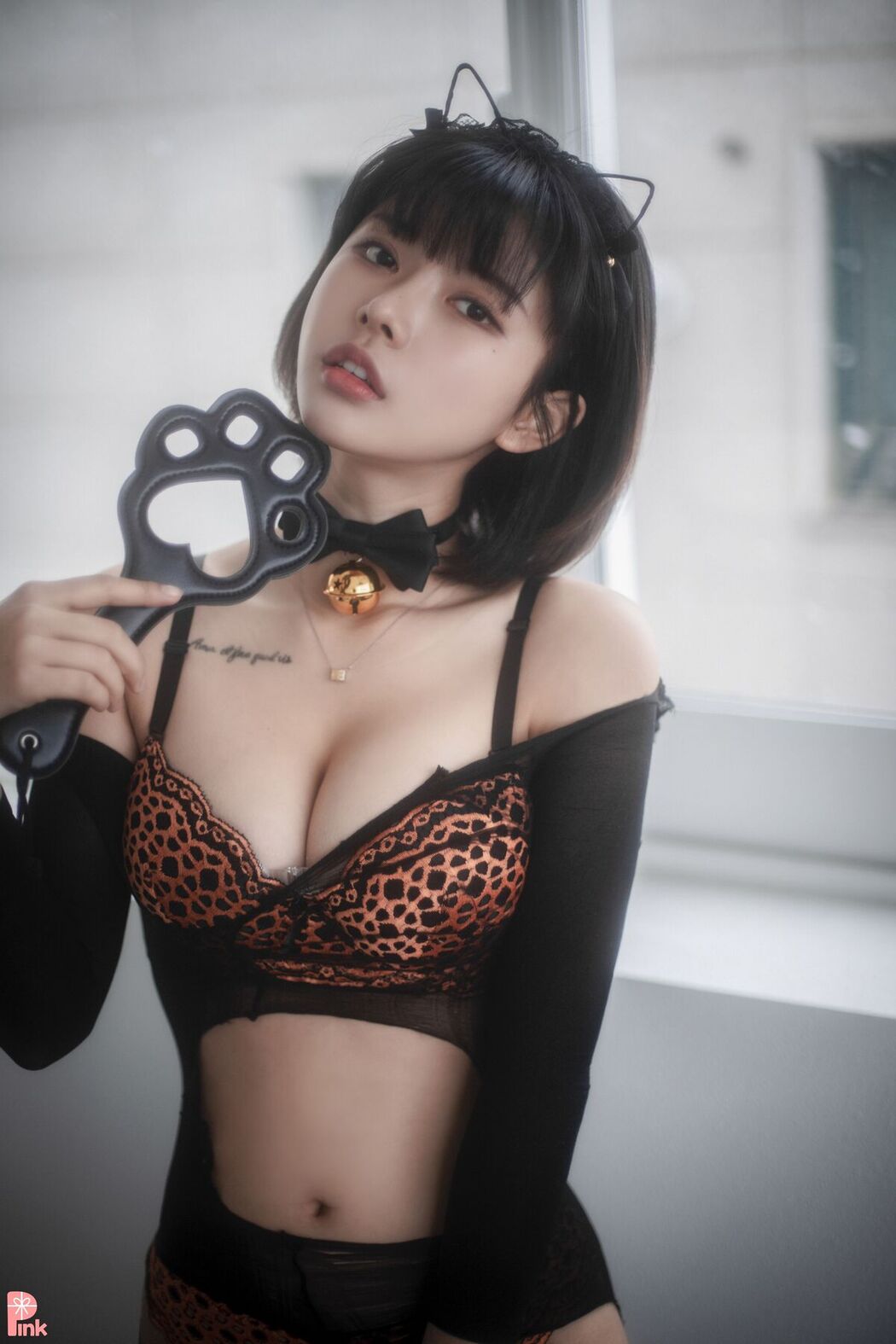 PINK U.Hwa 은유화 – Floral C
