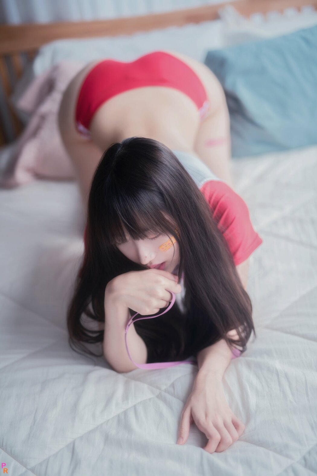 PINK Sin Na Rin – Come Here Slaves