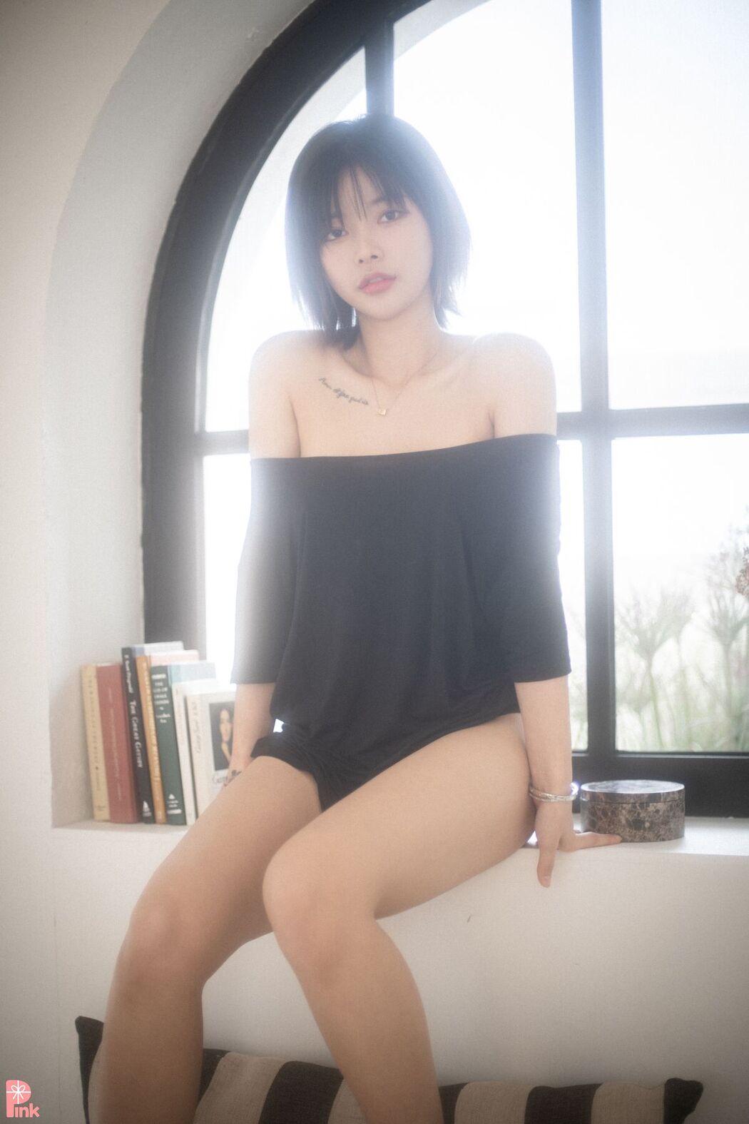 PINK U.Hwa 은유화 – Floral A