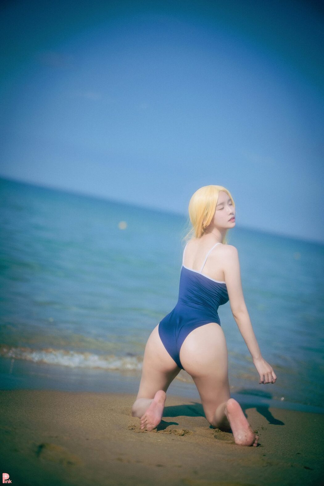 PINK Lee Ahrin – Meet Me In The Summer