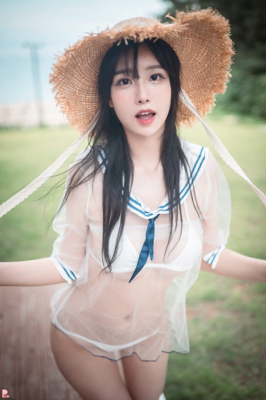 PINK Lee Ahrin – Bikini Day A