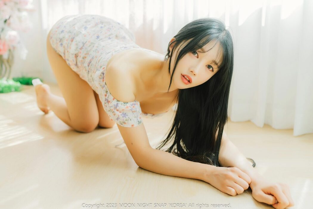 Moon Night Snap Yunjin – Cant Have You
