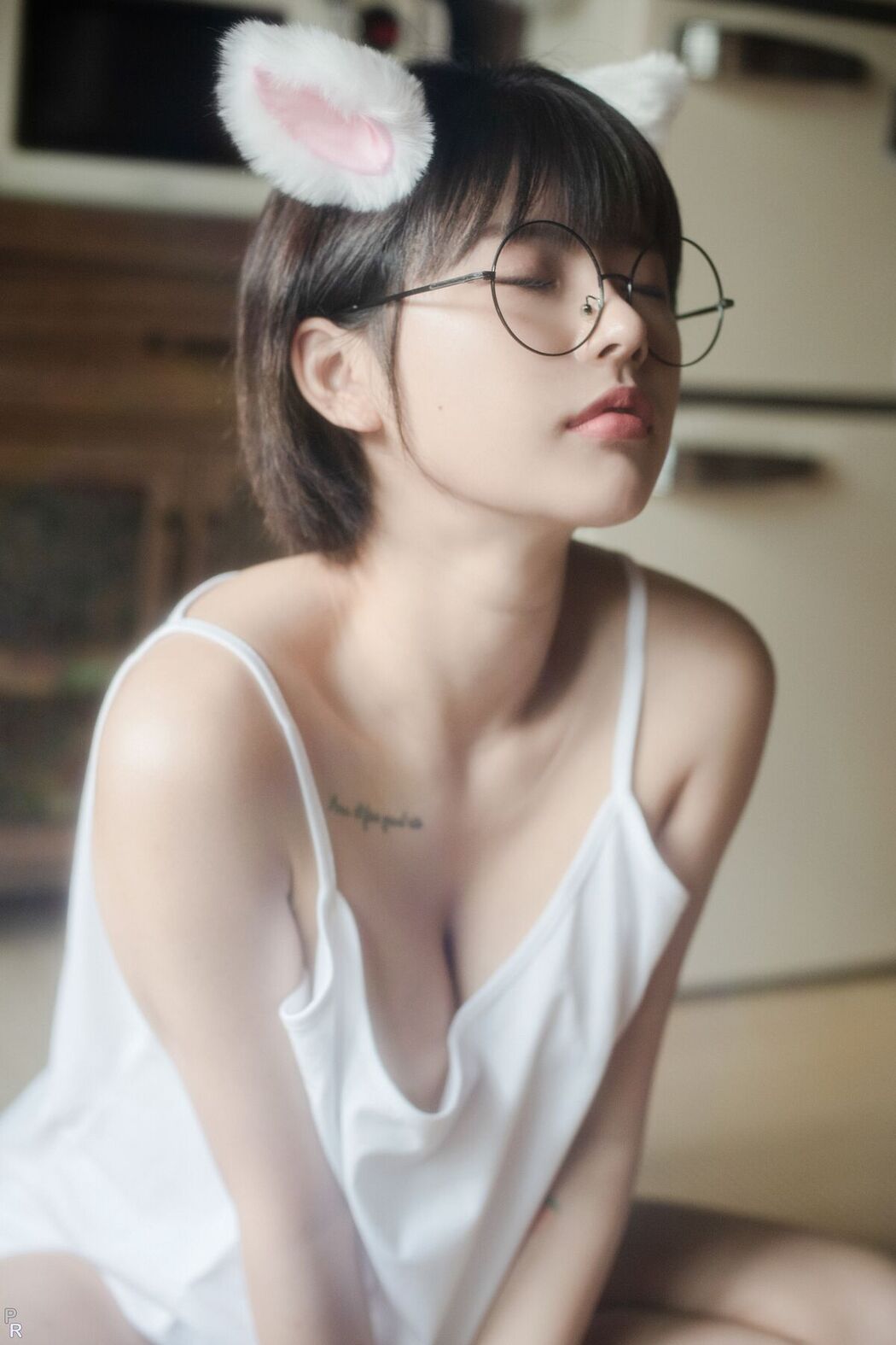 PINK U.Hwa 은유화 – My Cat A