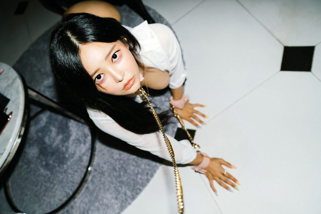 Moon Night Snap Jia – Secretary Girl