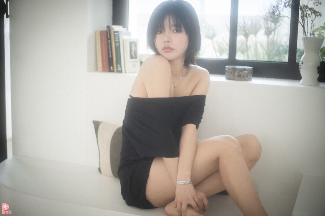 PINK U.Hwa 은유화 – Floral A