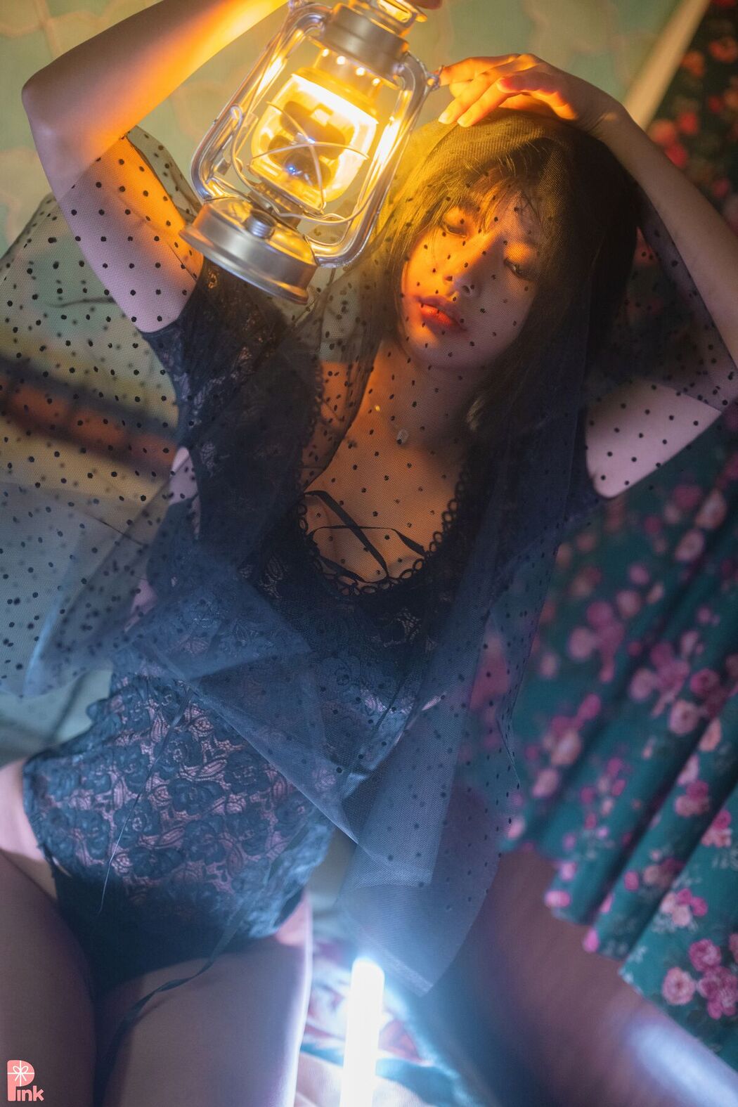 PINK U.Hwa 은유화 – Mood Black