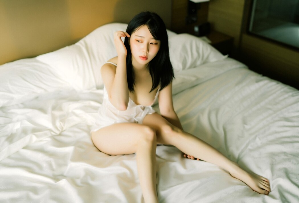 Moon Night Snap Myu_a_ 뮤아 – Early Afternoon