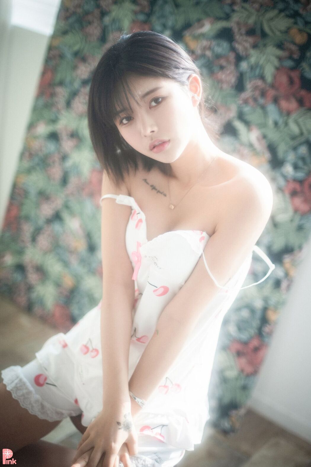 PINK U.Hwa 은유화 – Floral A