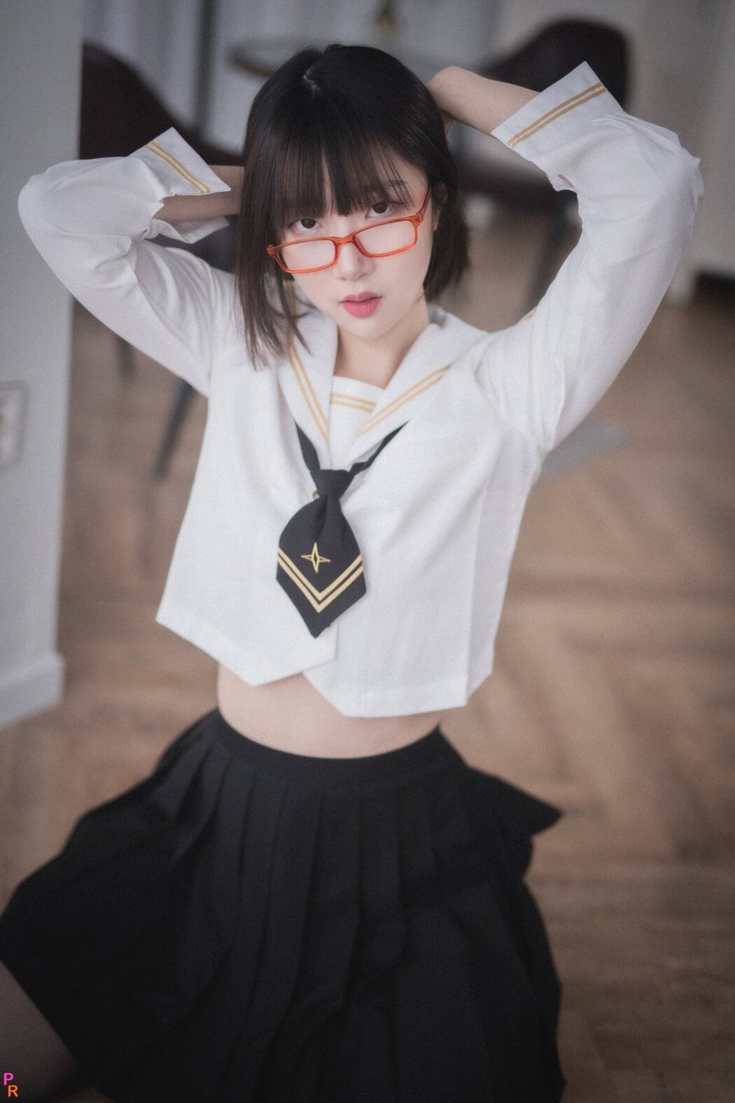 PINK Sin Na Rin – Come Here Slaves