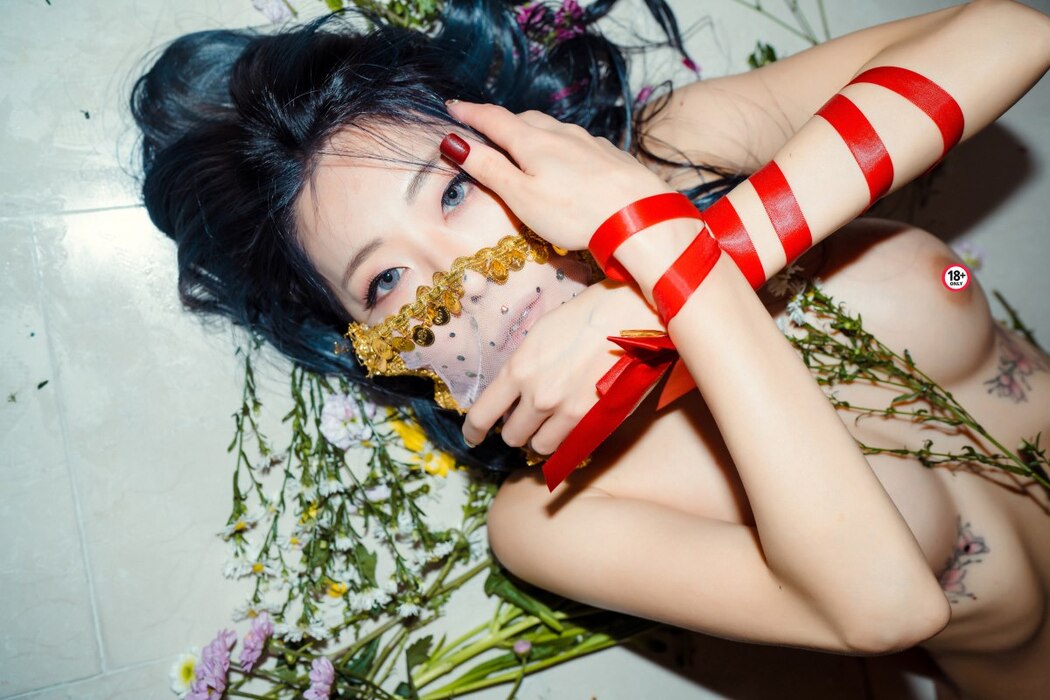 Moon Night Snap Mona 모나 – Happy Birthday Vol.3