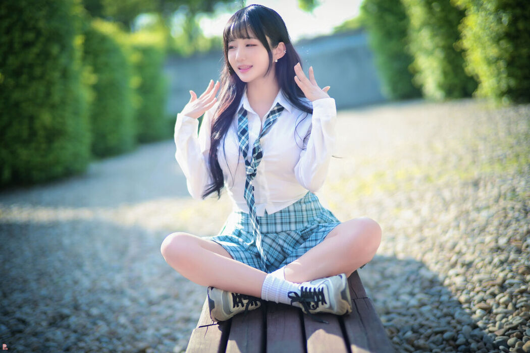 PINK Han Jina 한지나 – Sunshine Part1