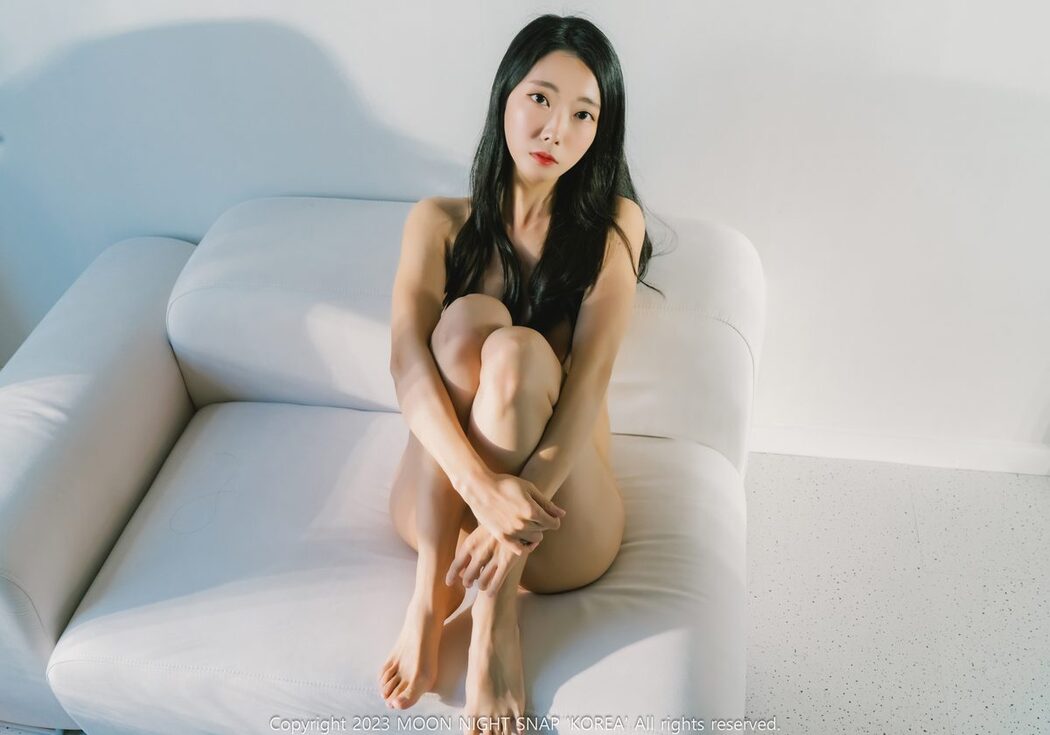 Moon Night Snap – Mona 모나 – Vol.02 Covert Temptations