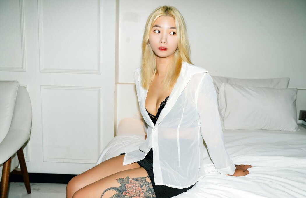Moon Night Snap Seol Ah &#8211; Hot Debut Part1