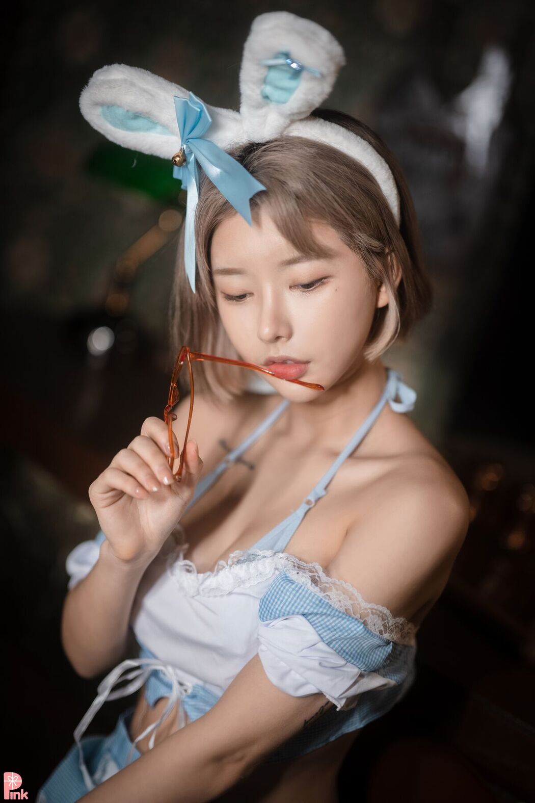 PINK U.Hwa 은유화 – Secret Present No.02 B