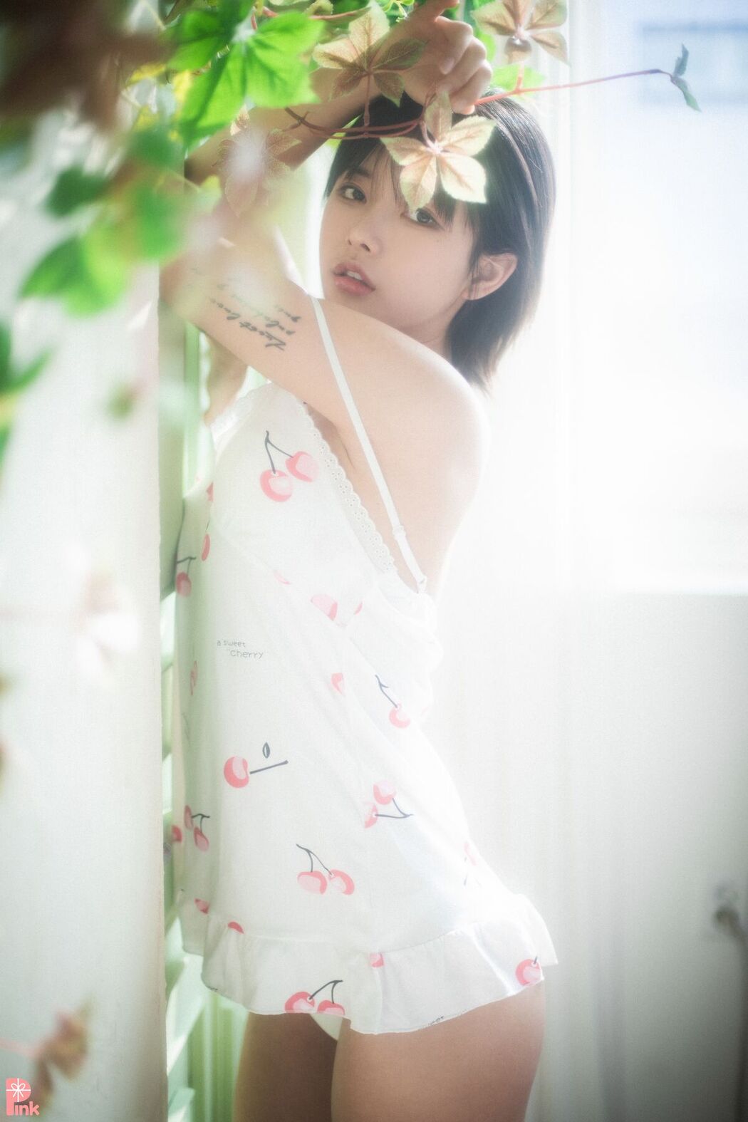 PINK U.Hwa 은유화 – Floral A