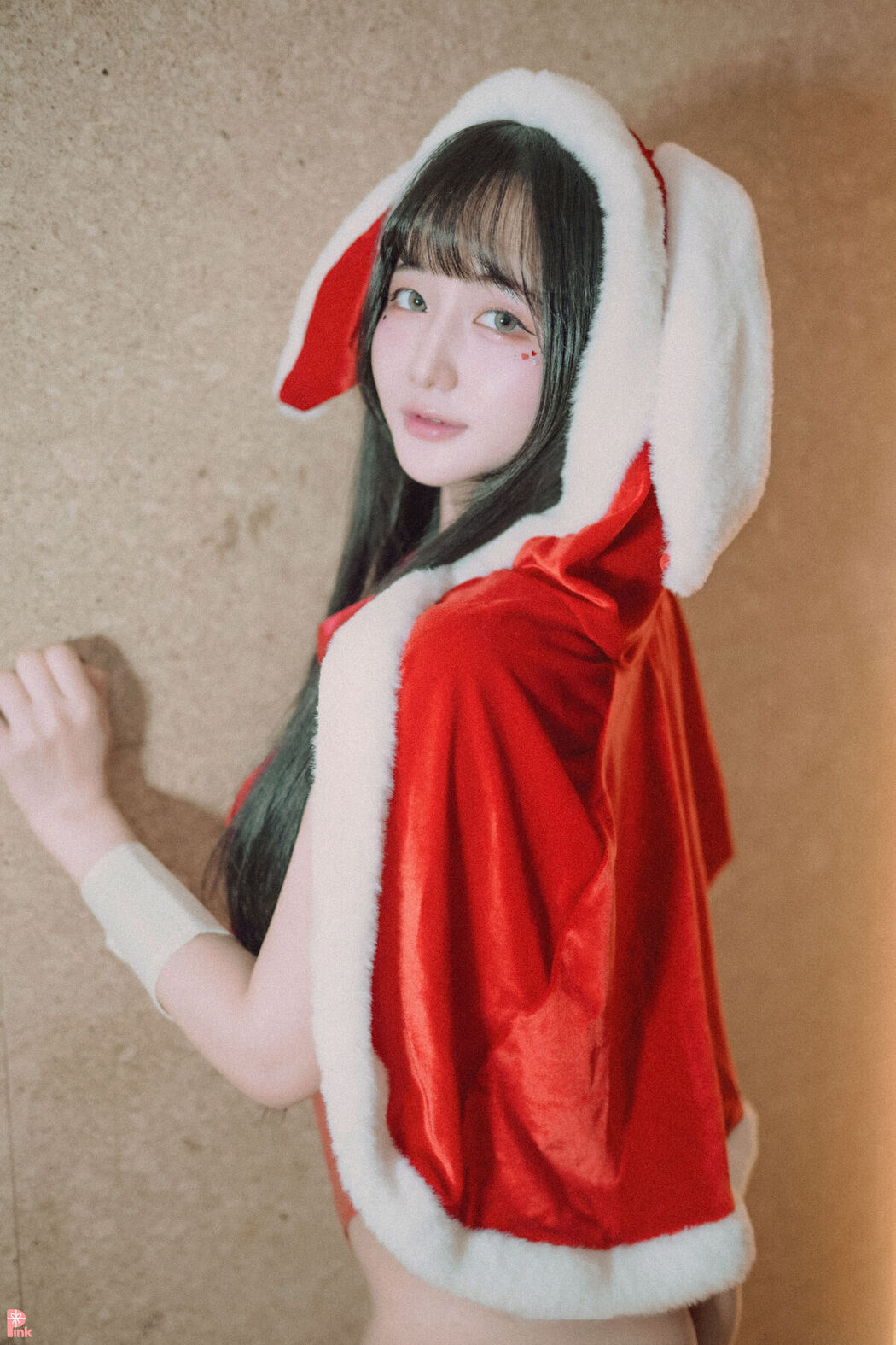 PINK Han Jina 한지나 – Bunny Girl