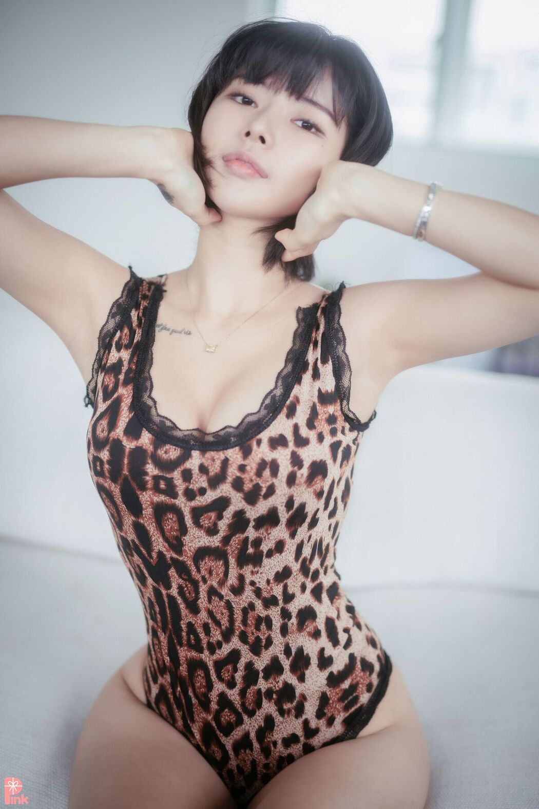 PINK U.Hwa 은유화 – Floral C